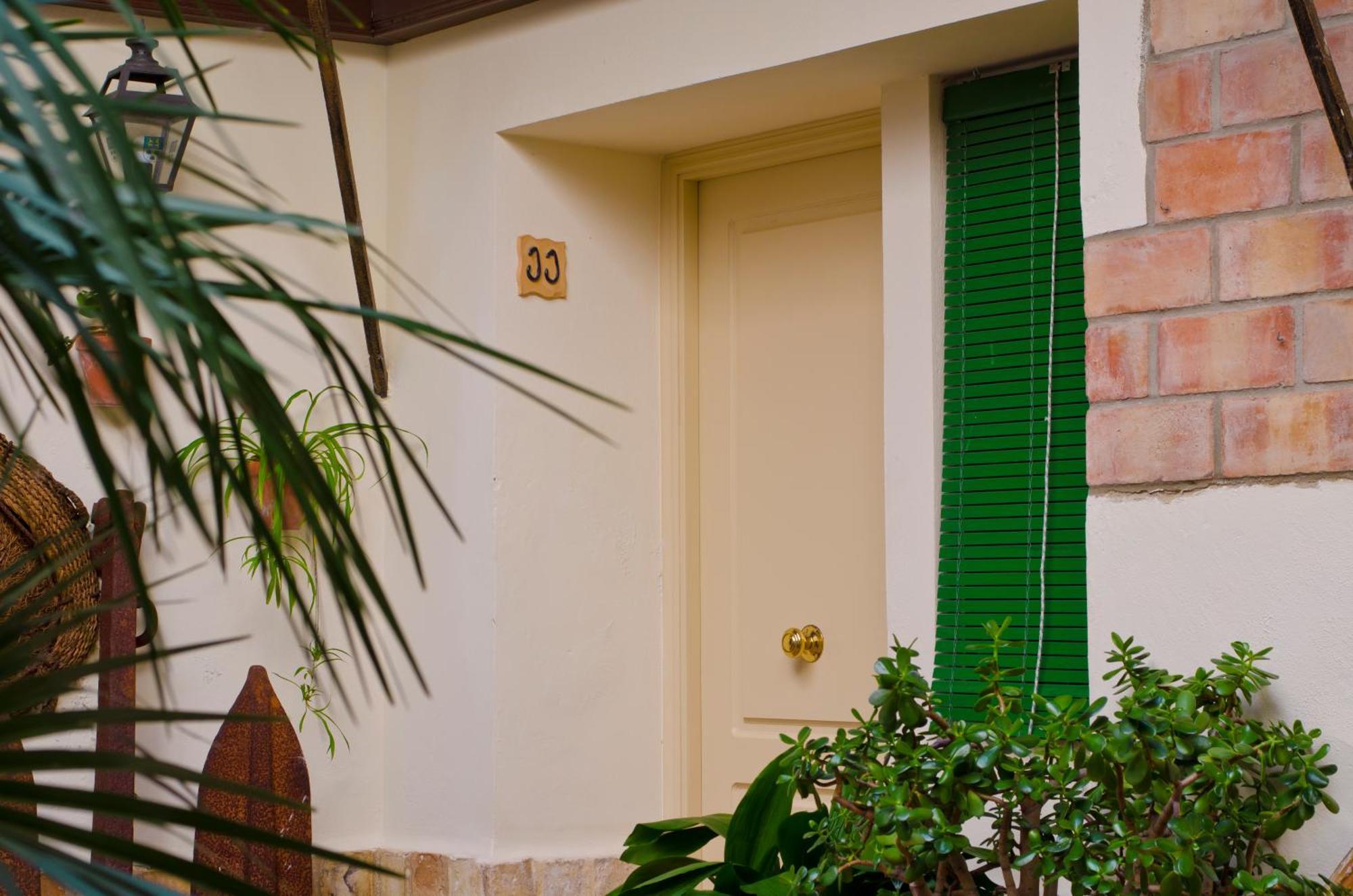 Hostal Sixto โรตา ภายนอก รูปภาพ